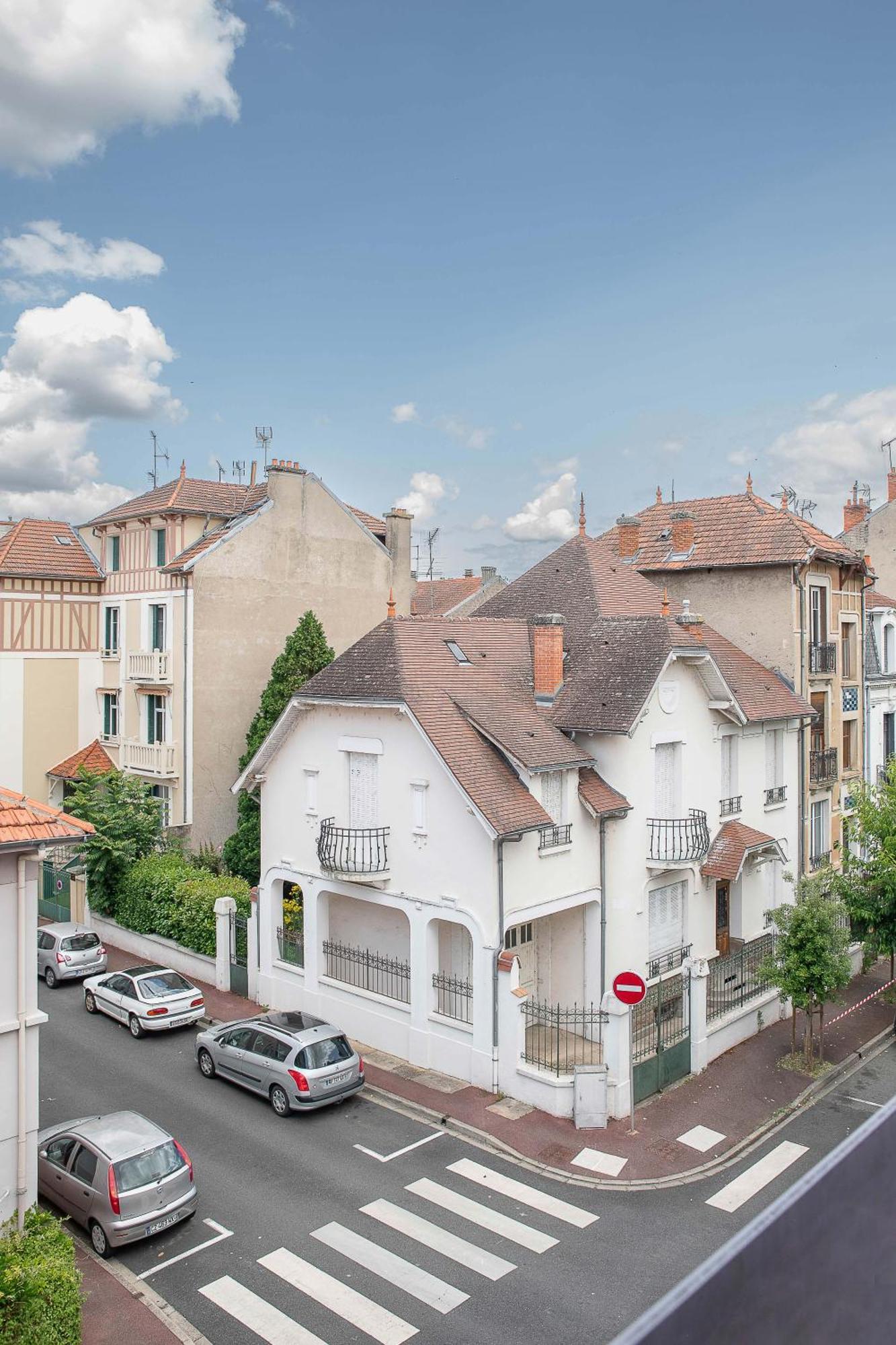 Le Jean Bapt- A Proximite Du Plan D'eau Apartment Vichy